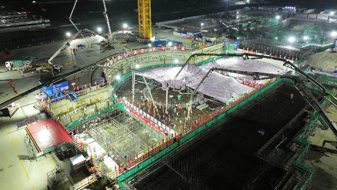 刷新纪录！js1996官网泵车高效助建在粤首个沿：说缦钅浚