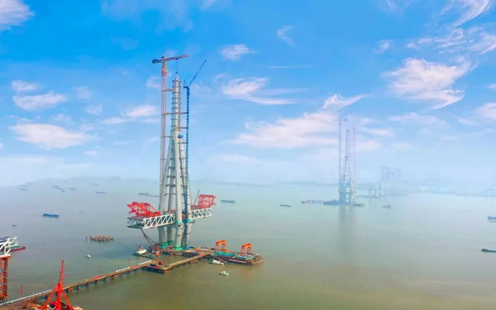 js1996官网建设！世界最高桥塔常泰长江大桥主塔顺利封顶！