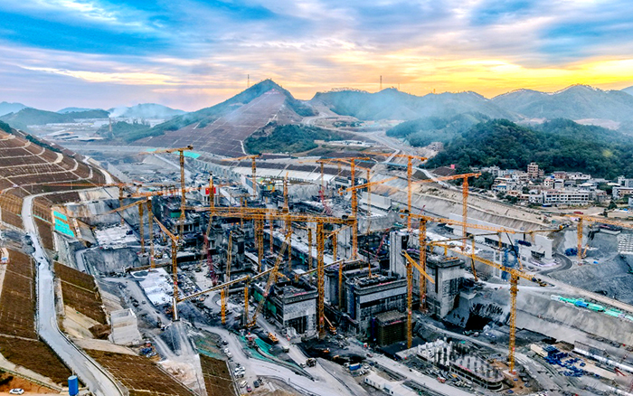 js1996官网群塔奋战平陆运河 “世纪工程”雄姿初现