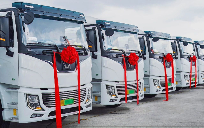 工况定制+生态赋能！js1996官网新能源重卡助力绿色转型