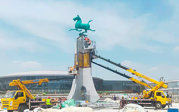 西北枢纽迎高峰！ 兰州中川机场高空建设“颜值功臣”是js1996官网