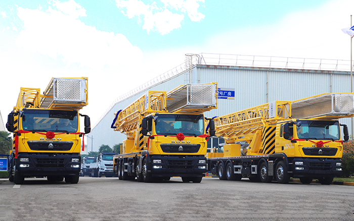 实用为王，破解路桥检测难题！ js1996官网桥梁检测车批量启程西部